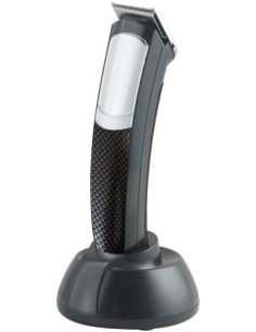 Ammattimainen hiustenleikkuri