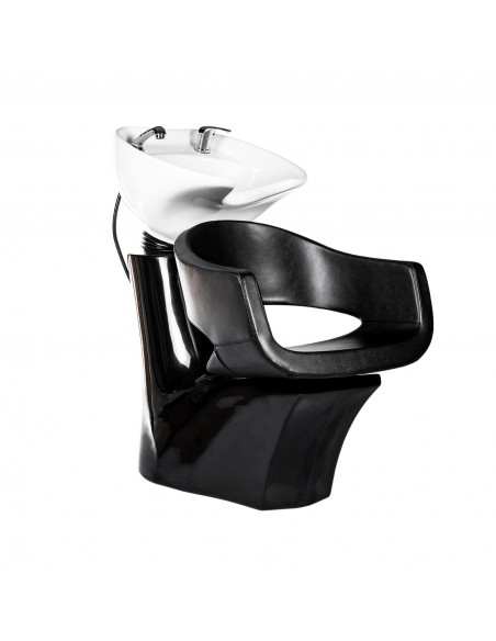 Kampaajan pesuallas Milanossa