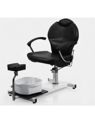 Hydraulinen pedikyyrituoli, jossa...