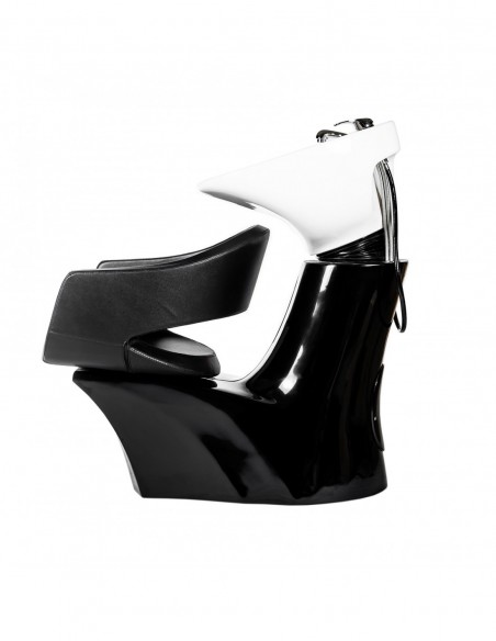 Kampaajan pesuallas Milanossa