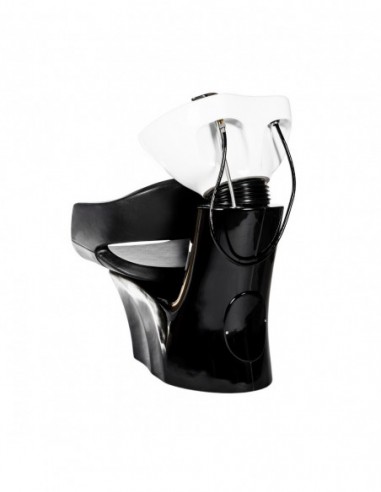 Kampaajan pesuallas Milanossa