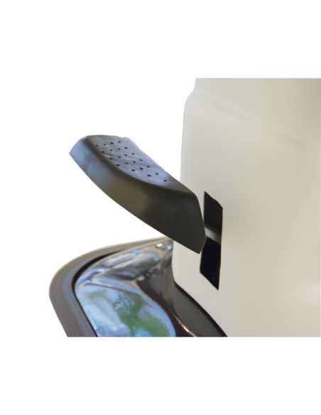 Hydraulisesti toimiva pedikyyrituoli, voidaan laskea vaakasuoraan asentoon Hepta