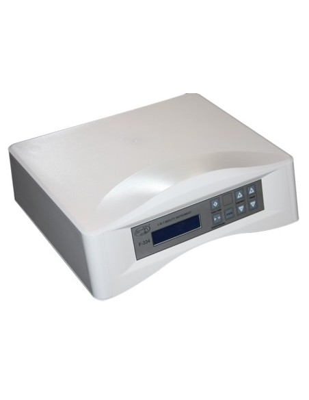 Kosmetologin laite, jossa on kaksi toimintoa - ultraäänikuorinta ja timanttidermabrasio