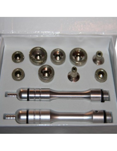 Kosmetologin laite, jossa on kaksi...