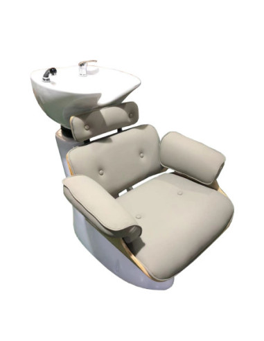 Lavuaari ja tuoli Sohossa