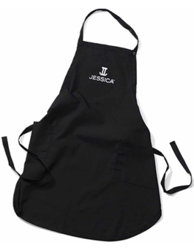 JESSICA Esiliina taskulla,...