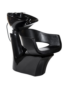 Kampaajan pesuallas Milanossa