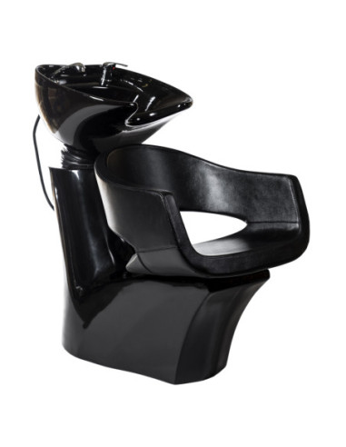 Kampaajan pesuallas Milanossa