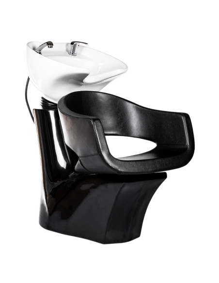 Kampaajan pesuallas Milanossa