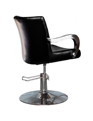 Parturi-kampaajan asiakastuoli...