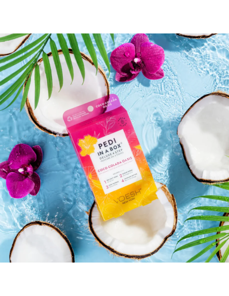 VOESH - PEDI IN A BOX Jalkasetti Coco Colada Oasis kuivalle iholle, virkistävä, 4 tuotetta