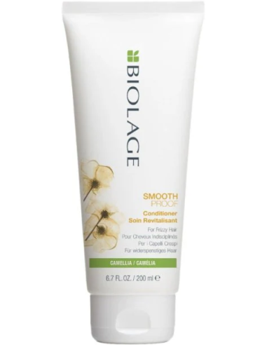 BIOLAGE SMOOTHPROOF Detangles and defrizzes hair while providing static control 200ml