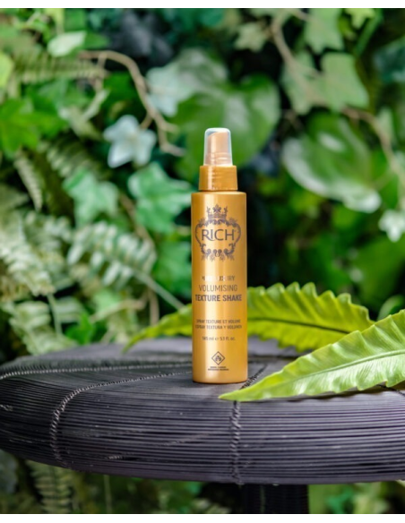 RICH Pure Luxury VOLUMISING Hiusten tuuheuttava kiinnitysaine 145ml