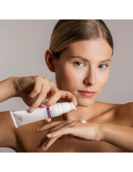 LUMINACTIVE-voide intensiiviseen kiinteytykseen ja nuorentamiseen SPF30 50ml